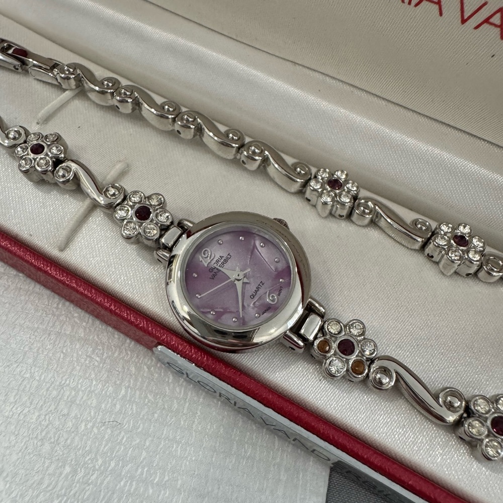 Gloria Vanderbilt Silver and Lavender Watch Set